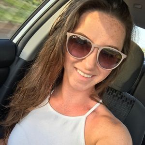 Meet your Posher, Paxton